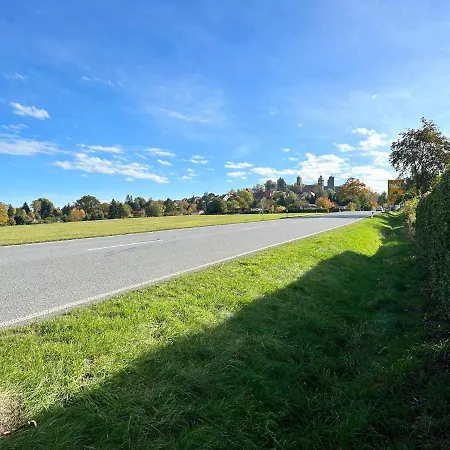 Schlossblick Und Komfort In