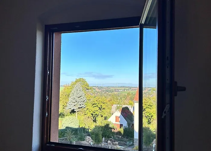 Schlossblick Und Komfort In Apartment